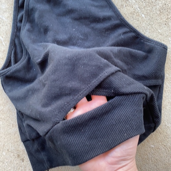 Crop top with stomach opening - Picture 2 of 2